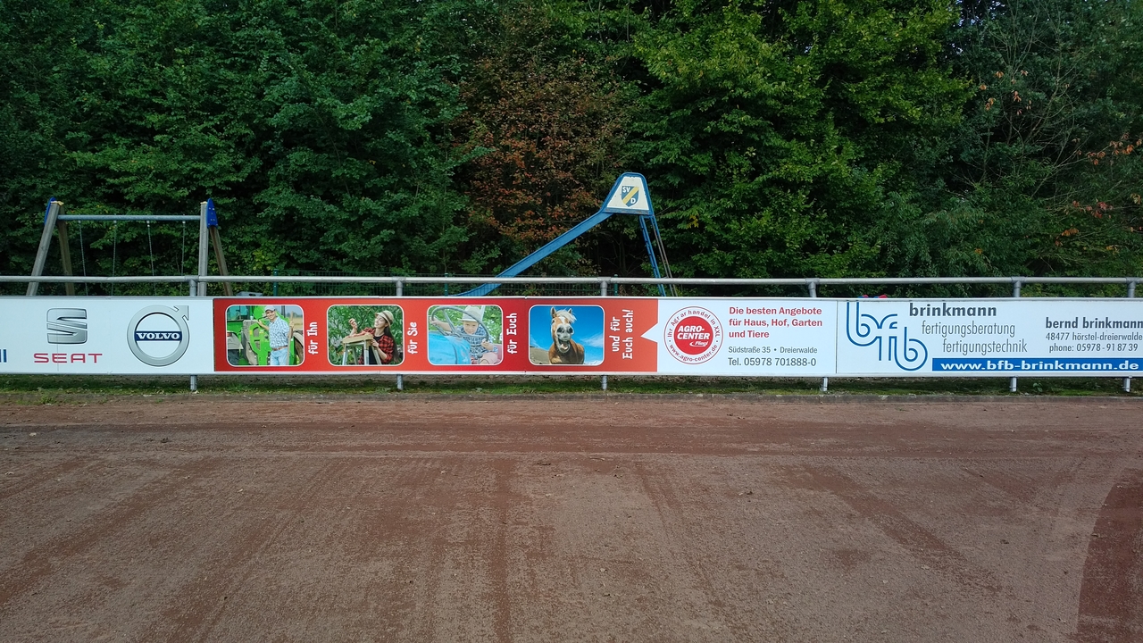 Bandenwerbung Fliegl Agro-Center West GmbH