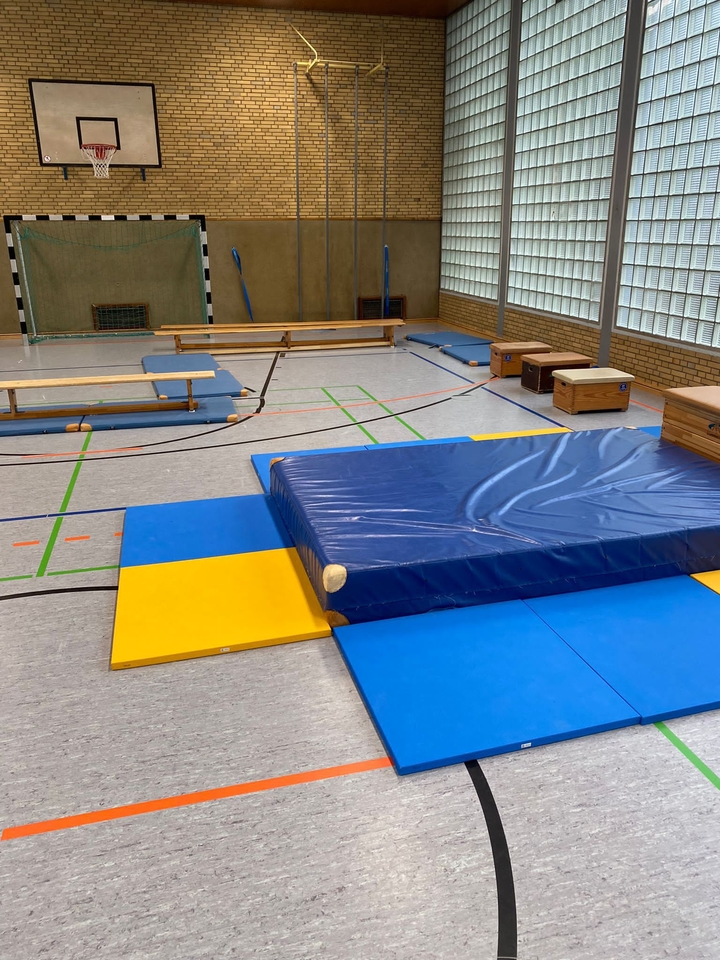 Kinderturnen Heiligabend Parcour